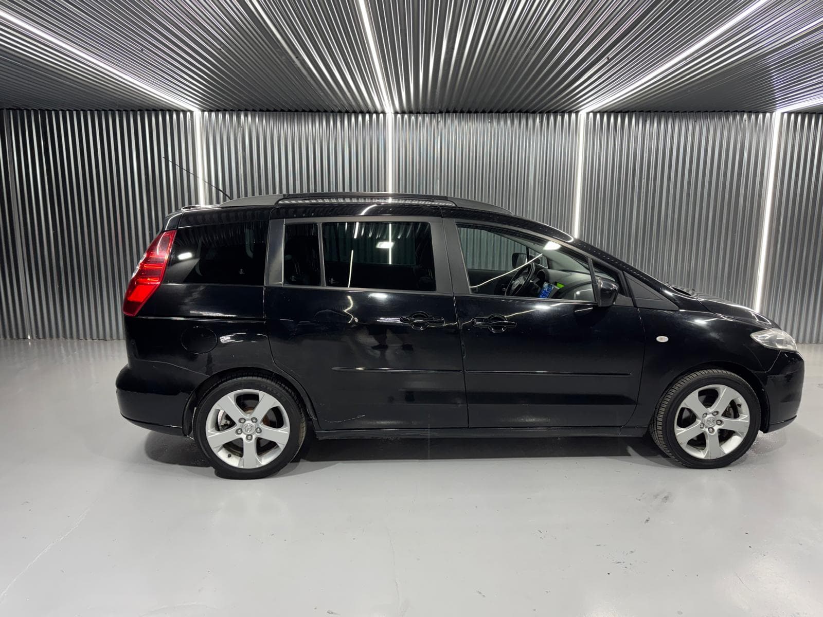 MAZDA 5